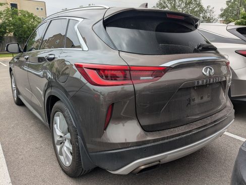 Used 2019 INFINITI QX50 Essential w/ Proactive Package FWD image 7