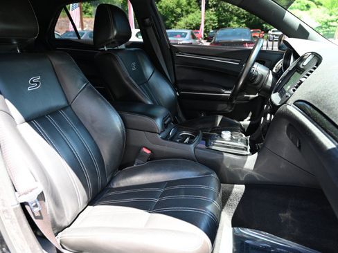 Used 2021 Chrysler 300 S w/ S Model Appearance Package RWD image 21