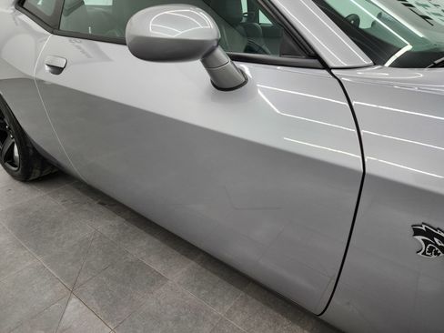 Used 2017 Dodge Challenger SRT Hellcat image 25