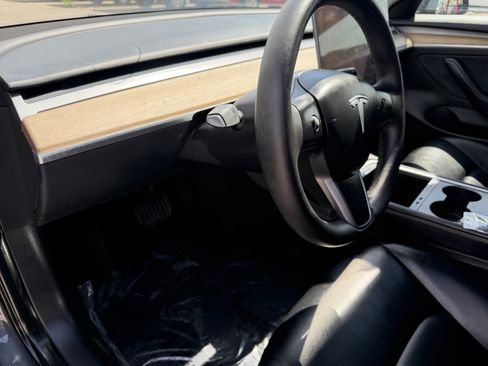 Used 2023 Tesla Model 3 Standard Range RWD image 16