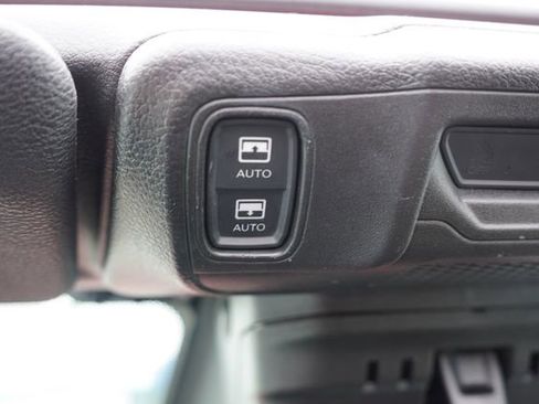 Certified 2025 Jeep Wrangler Unlimited Sahara w/ Safety Group image 25