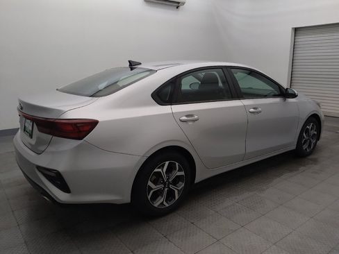 Used 2019 Kia Forte LXS FWD image 10