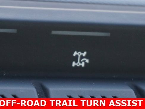 Used 2023 Ford Bronco Black Diamond w/ Sasquatch Package image 23