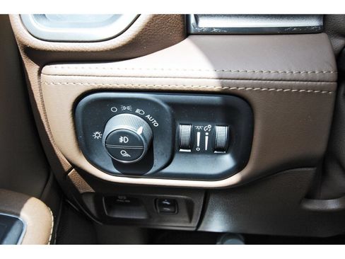 Used 2019 RAM 1500 Limited RWD image 18