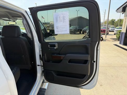 Used 2017 GMC Sierra 1500 SLT w/ SLT Premium Package image 41