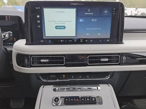 New 2025 Lincoln Aviator Reserve w/ Equipment Group 201A image 10