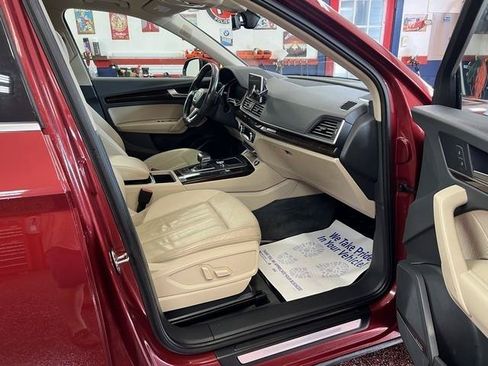 Used 2018 Audi Q5 2.0T Premium Plus w/ Premium Plus Package AWD/4WD image 10