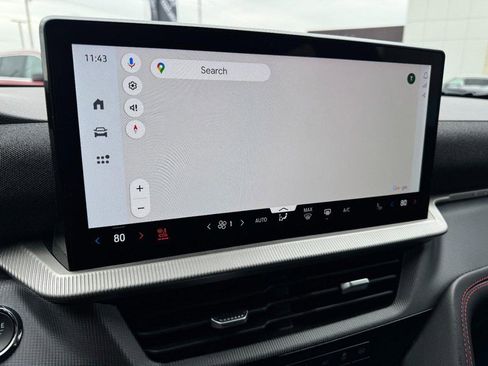 Used 2025 Ford Explorer ST image 23