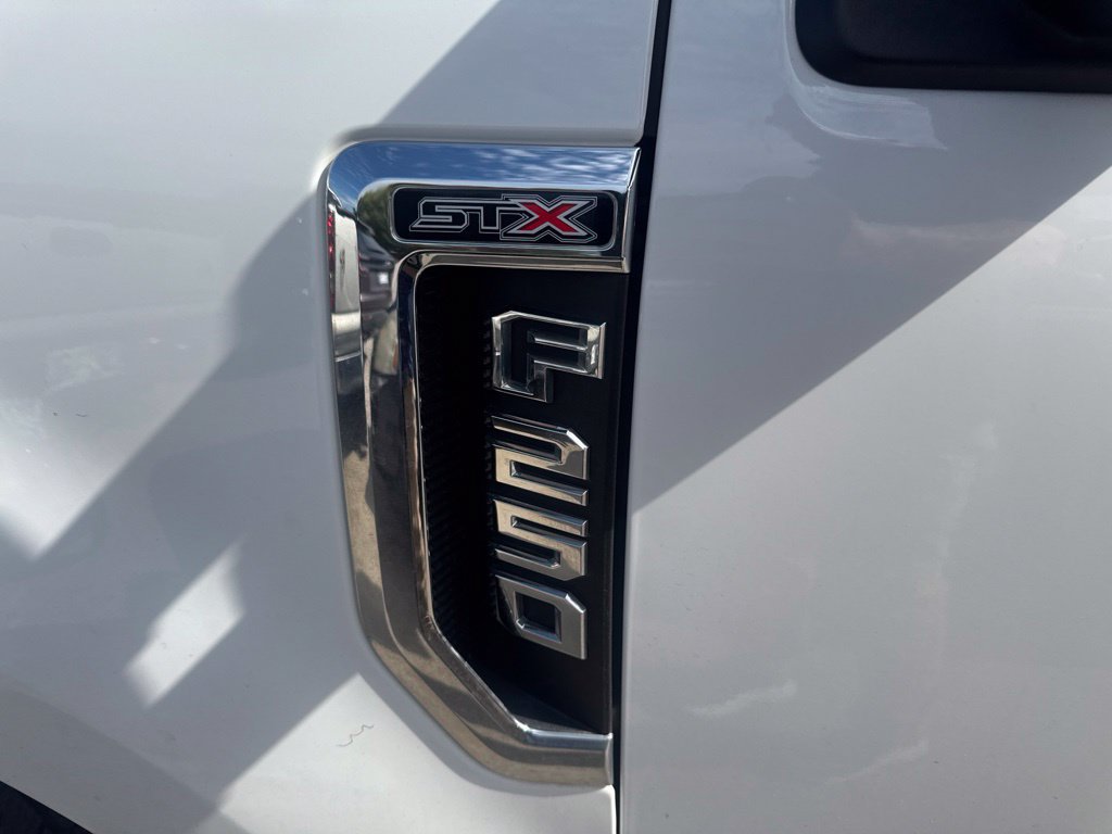 Used 2021 Ford F250 XL w/ STX Appearance Package RWD image 9
