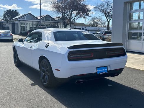 Certified 2023 Dodge Challenger SXT w/ Plus Package image 3
