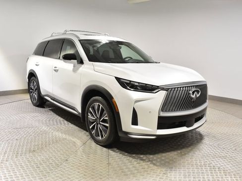 Certified 2026 INFINITI QX60 Luxe w/ Family Package AWD/4WD image 12