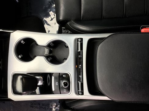 Used 2018 Kia Stinger GT2 image 15