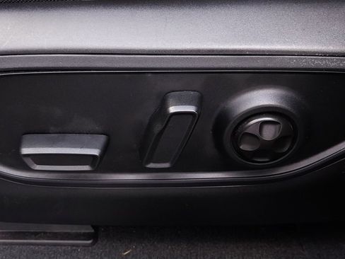 Used 2022 Jeep Grand Cherokee L Limited image 22