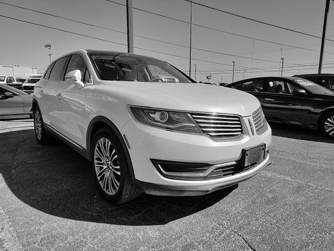 Used 2016 Lincoln MKX Reserve w/ Climate Package image 1