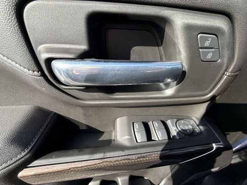 Certified 2022 Chevrolet Silverado 3500 LT w/ Convenience Package image 30