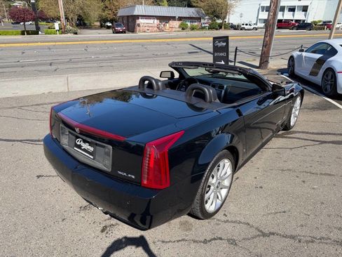 Used 2007 Cadillac XLR V RWD image 47