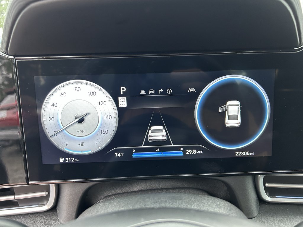 Certified 2024 Hyundai Elantra Limited FWD image 34
