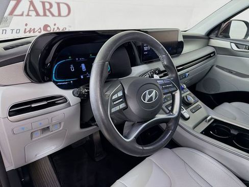 Used 2025 Hyundai Palisade SEL FWD image 11
