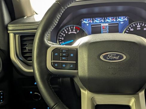 Used 2023 Ford Expedition XLT AWD/4WD image 16