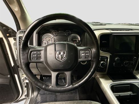 Used 2018 RAM 1500 Big Horn image 11