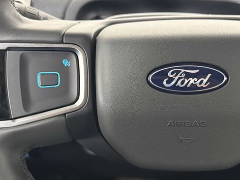 Used 2026 Ford Expedition Active RWD image 29