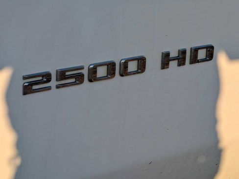 Used 2024 Chevrolet Silverado 2500 LT w/ Convenience Package AWD/4WD image 11