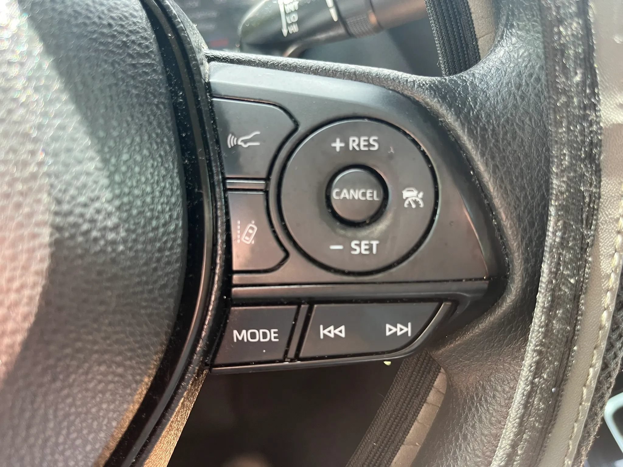 Used 2021 Toyota Corolla LE FWD image 16