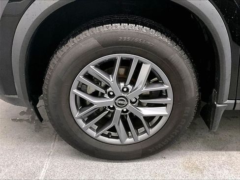 Used 2023 Nissan Rogue S AWD/4WD image 7