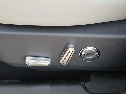 New 2026 Lincoln Nautilus Reserve w/ Jet Appearance Package image 22