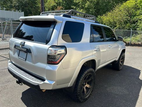 Used 2015 Toyota 4Runner Trail Premium AWD/4WD image 5