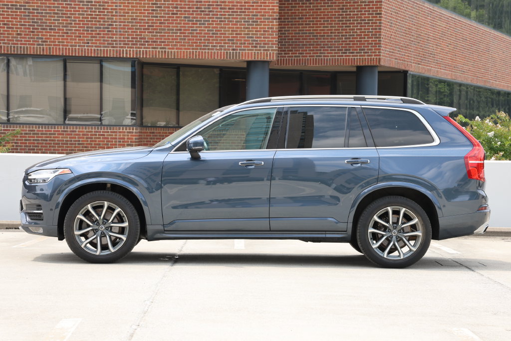 Used 2019 Volvo XC90 T6 Momentum w/ Advanced Package AWD/4WD image 2