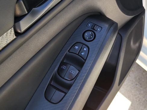 New 2026 Nissan Altima 2.5 SV FWD image 18