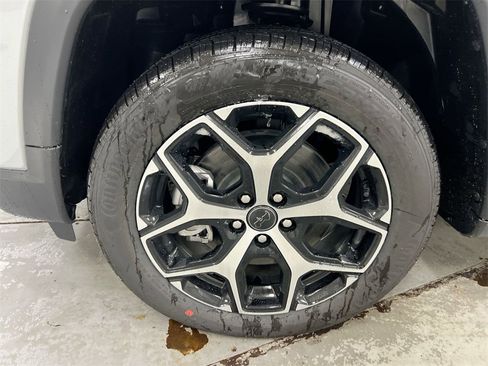 New 2026 Jeep Compass Limited image 25