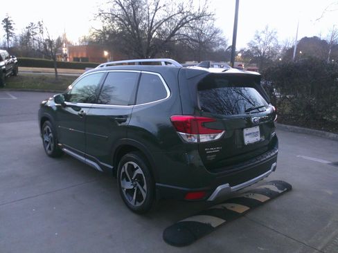 Used 2023 Subaru Forester Touring w/ Popular Package #2 image 10