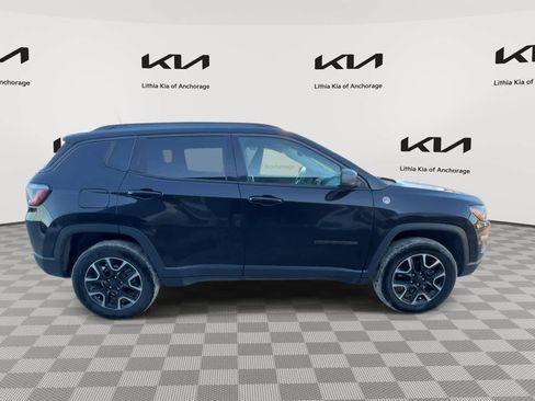 Used 2020 Jeep Compass Trailhawk image 9