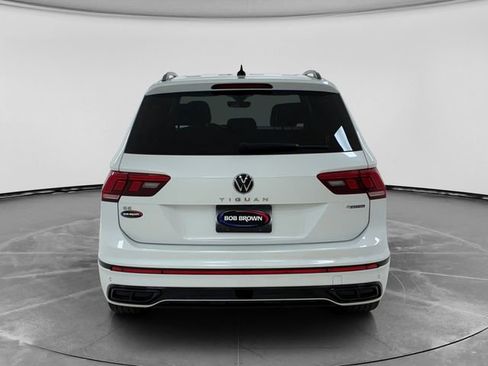Used 2023 Volkswagen Tiguan SE R-Line AWD/4WD image 4