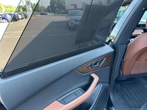 Certified 2025 Audi Q8 Premium Plus AWD/4WD image 28