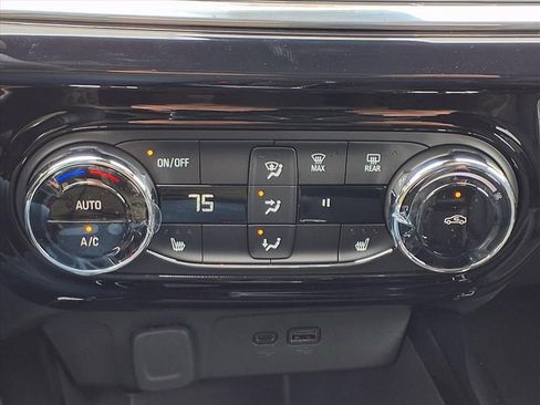 New 2026 Chevrolet Trax RS image 14