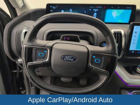 Used 2025 Ford Expedition Max Platinum image 41