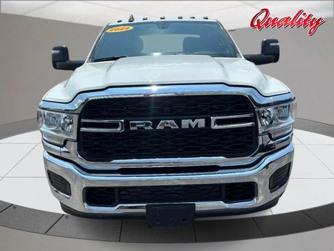 Used 2024 RAM 2500 Tradesman w/ Chrome Appearance Group AWD/4WD image 10