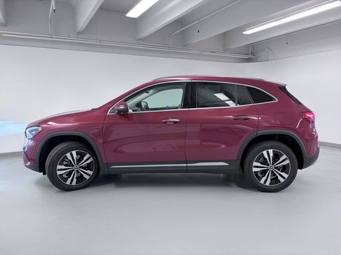 Used 2024 Mercedes-Benz GLA 250 4MATIC image 5