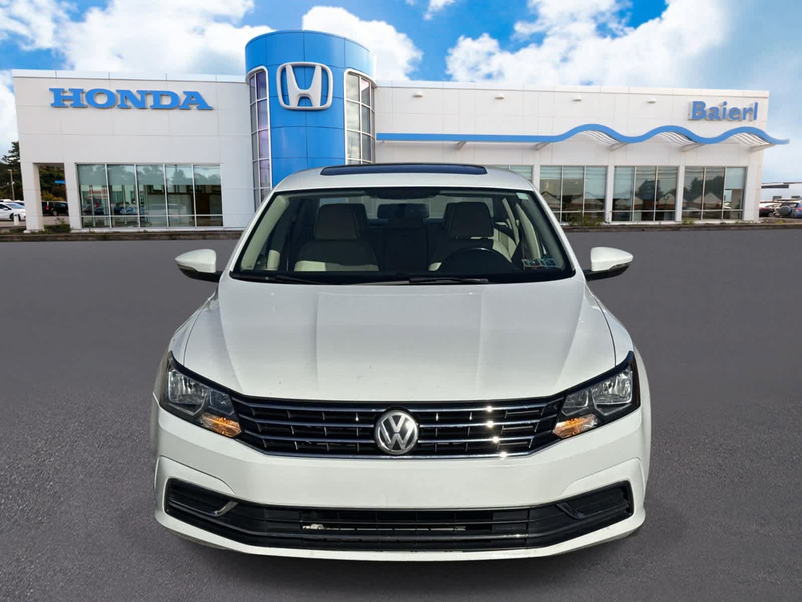 Used 2016 Volkswagen Passat 1.8T SE FWD image 8