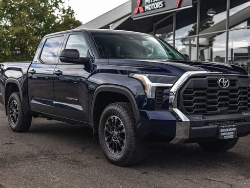 Used 2024 Toyota Tundra SR5 w/ TRD Off-Road Package AWD/4WD image 6