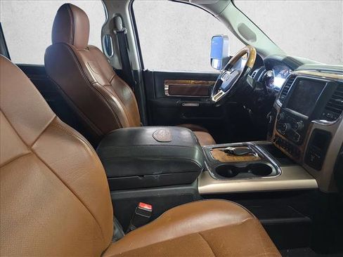 Used 2018 RAM 2500 Longhorn image 13