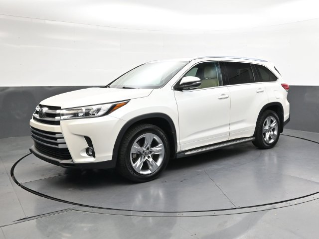 Used 2018 Toyota Highlander Limited AWD/4WD image 10