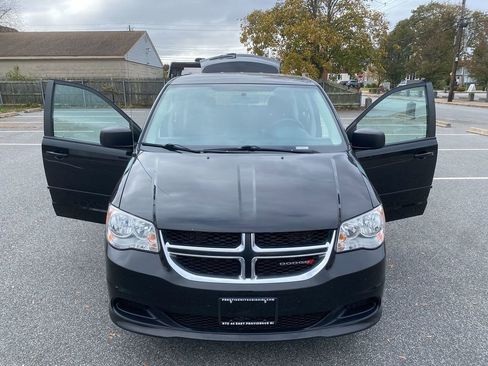 Used 2017 Dodge Grand Caravan SE w/ Power Window Group image 30