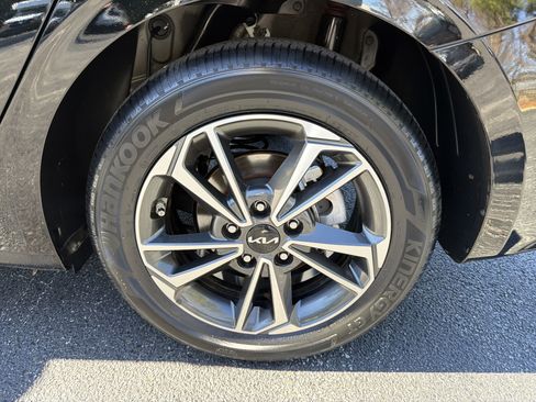 Used 2024 Kia Forte LXS w/ LXS Technology Package image 19