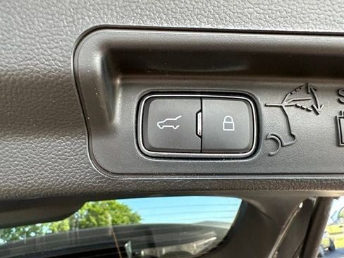 Used 2024 Ford Explorer XLT w/ Equipment Group 202A AWD/4WD image 14