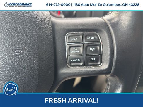 Used 2019 RAM 1500 Classic SLT w/ Luxury Group image 23