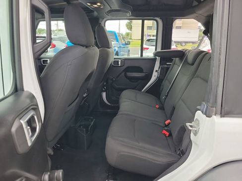 Used 2018 Jeep Wrangler Unlimited Sport AWD/4WD image 10